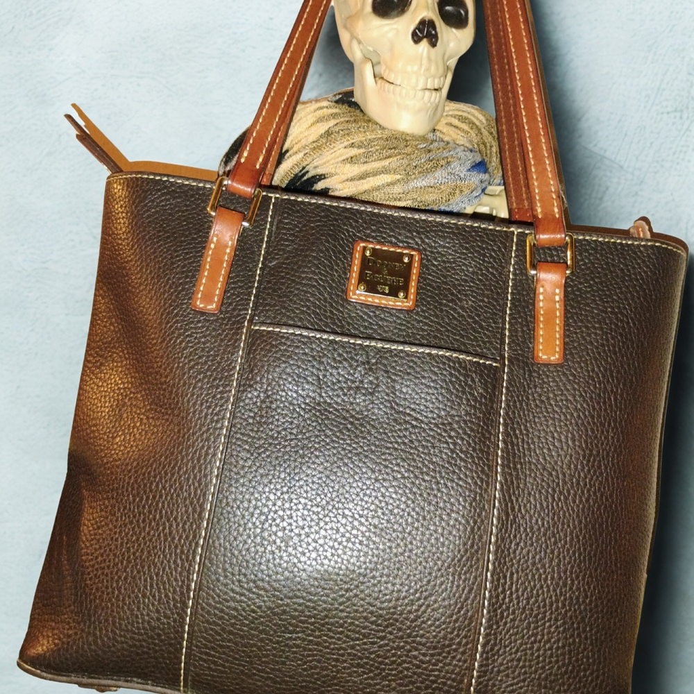 Dooney & Bourke Black and Tan Shoulder Bag with Classic Design